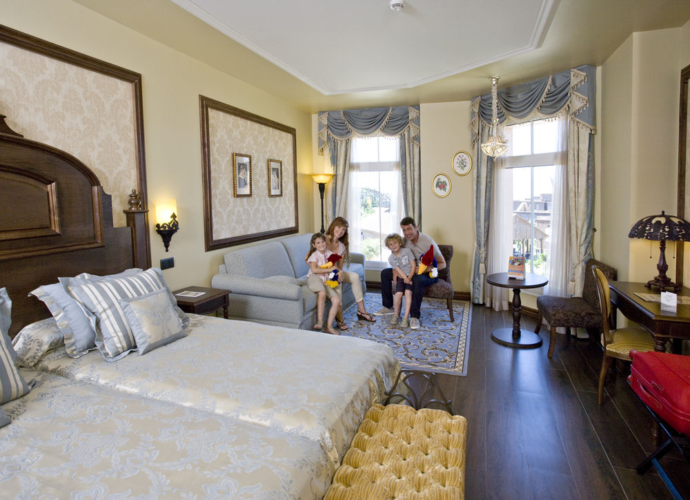 Portaventura Hotel Lucy'S Mansion - Includes Unlimited Access & Express Wristband To Portaventura Park & Ferrari Land Σαλού Εξωτερικό φωτογραφία