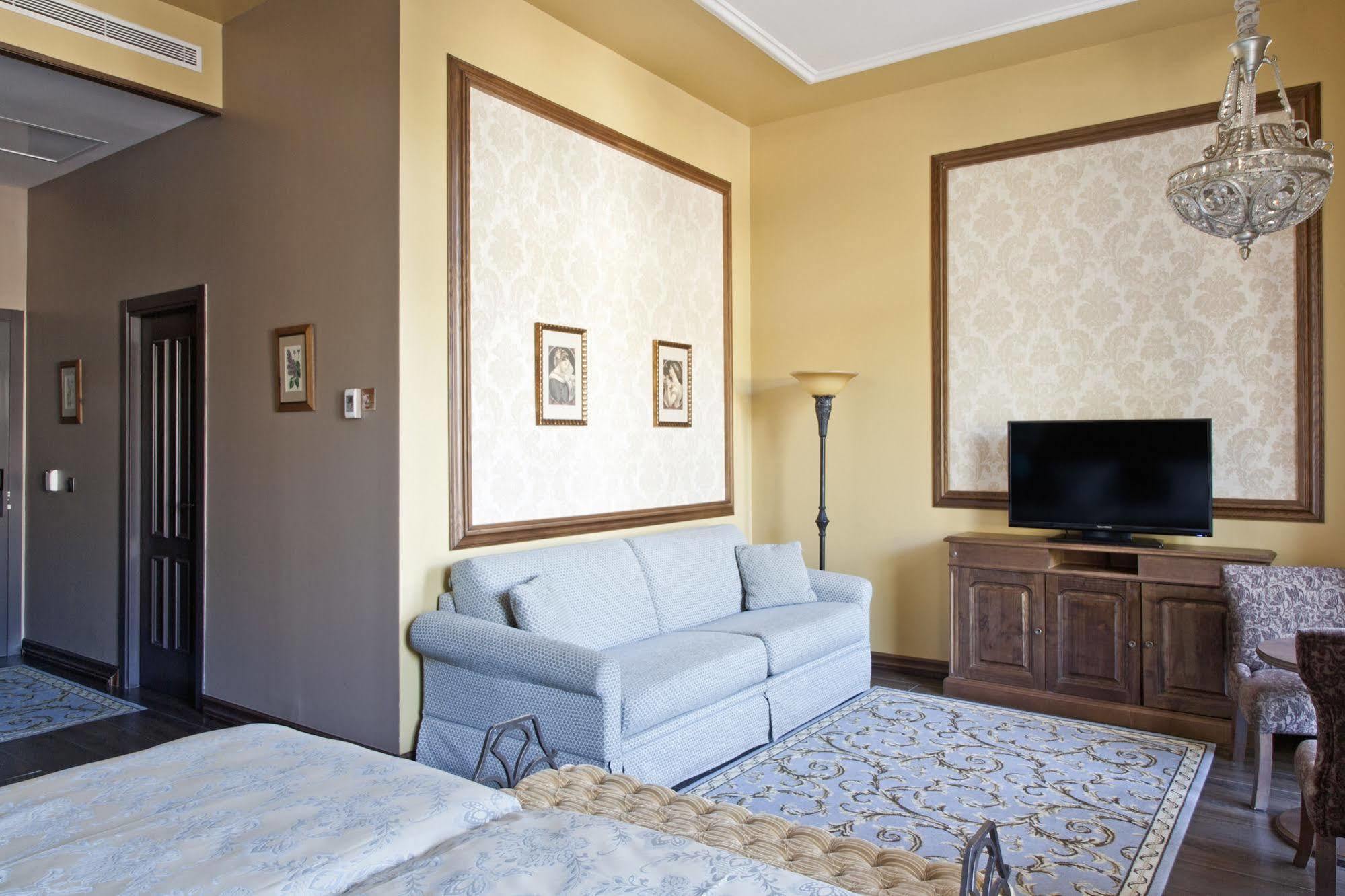 Portaventura Hotel Lucy'S Mansion - Includes Unlimited Access & Express Wristband To Portaventura Park & Ferrari Land Σαλού Εξωτερικό φωτογραφία