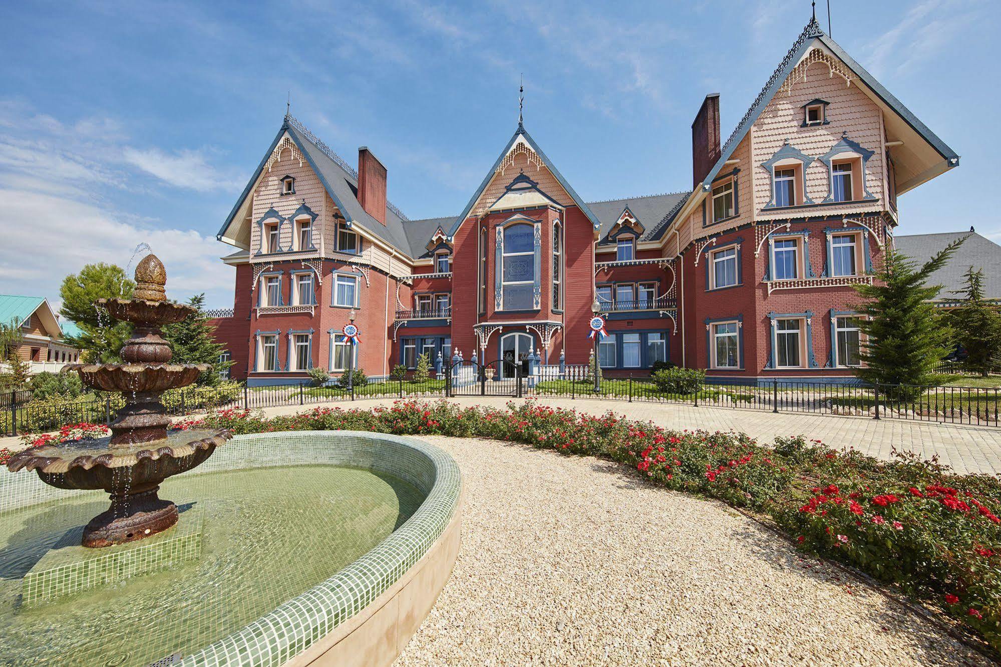 Portaventura Hotel Lucy'S Mansion - Includes Unlimited Access & Express Wristband To Portaventura Park & Ferrari Land Σαλού Εξωτερικό φωτογραφία